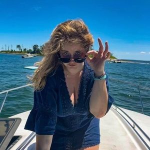 Meet your Posher, Jackie